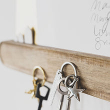 Charger l'image dans la galerie, Porte clés en bois - Räder