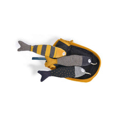 Charger l'image dans la galerie, Boïte à sardines d'activités Les Moustaches - Moulin Roty