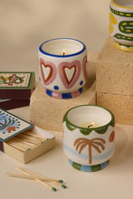 Charger l'image dans la galerie, Bougie Adopo "Coeurs - Bois de rose et vanille" - Paddywax