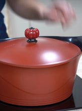 Charger l'image dans la galerie, L'incroyable cocotte 28 cm Passion - Cookut