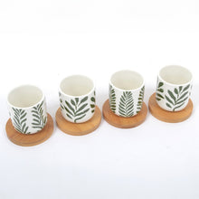 Charger l'image dans la galerie, Matcha coffret de 4 tasses avec soucoupes. bois - Home Edelweiss