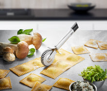 Charger l'image dans la galerie, Roulette à ravioles et à Maultaschen Primeline - Gefu