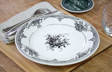 Charger l'image dans la galerie, Coffret de 6 assiettes plates assorties Les Dépareillées Vert - Faïencerie de Gien